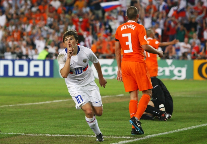 euro-2020-toan-thang-vong-bang-italy-can-tranh-vet-xe-do-cua-ha-lan